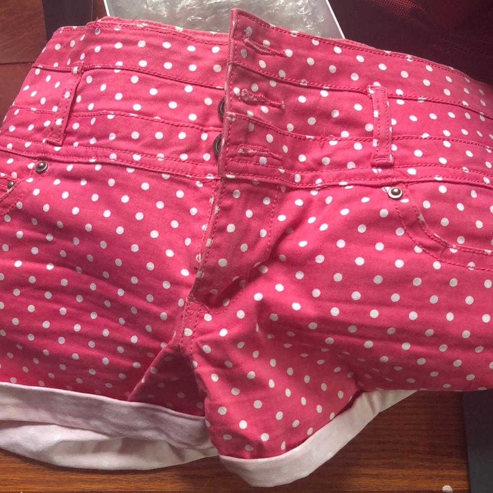 Juniors Shorts (pink size 11)